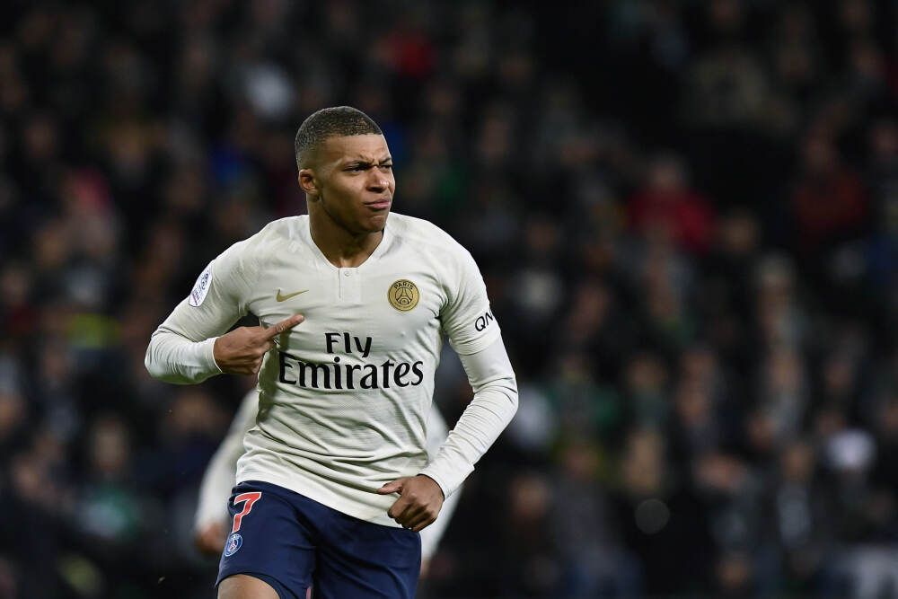 2-4遭樊振东逆转！王楚钦回应：感觉他变得更强了 我思想出了问题